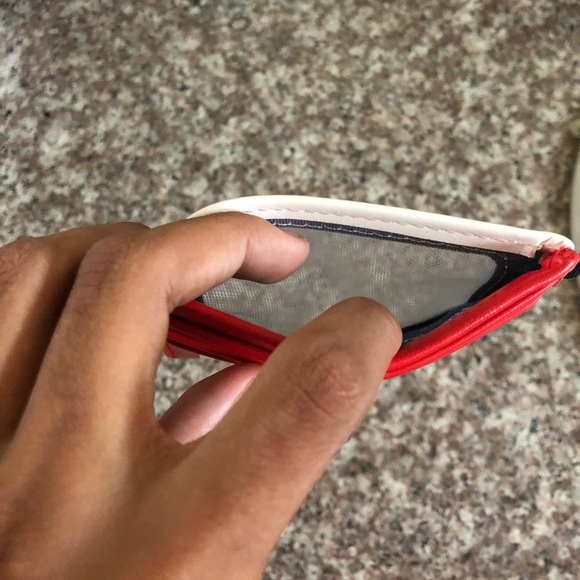 FILA MINI WALLET/ CARD HOLDER - Picture 3 of 4